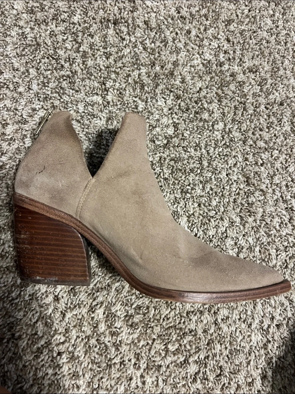 Vince Camuto Suede Ankle Booties in Taupe with Stacked Heel- size 9.5